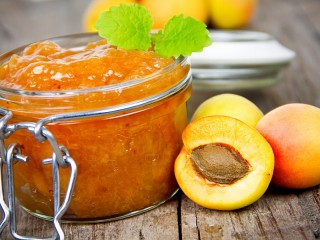 Пазл «Apricot jam»