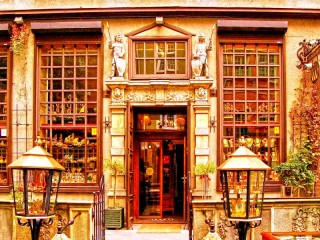 Zagadka «Antique store»