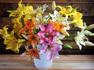 Jigsaw Puzzle «Assorted lilies»