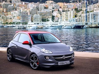 Slagalica «Cars on the promenade»