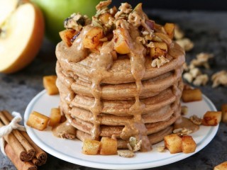 Zagadka «Pancakes with apples»