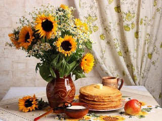Quebra-cabeça «Pancakes and sunflowers»