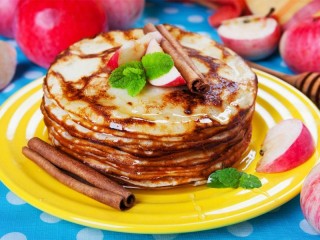 Jigsaw Puzzle «Pancakes and apples»