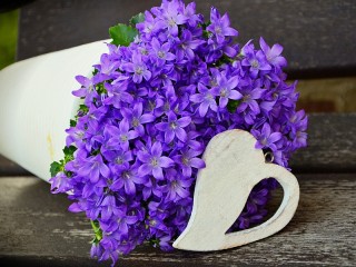 Quebra-cabeça «Bouquet of violets»
