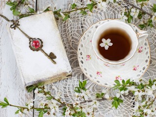 Пазл «Tea with flowers»