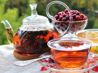 Jigsaw Puzzle «Tea with berries»