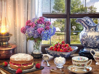Jigsaw Puzzle «Dessert with strawberries»