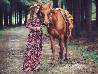 Jigsaw Puzzle «Girl and horse»