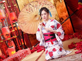 Puzzle «Girl in kimono»