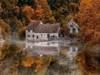 Пазл «Дом у воды»