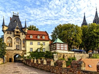 Jigsaw Puzzle «Road to the castle»