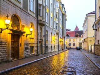 Rompecabezas «Rainy day in Tallinn»