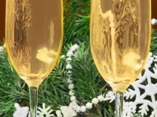 Puzzle «Two glasses of champagne»