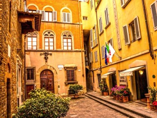 Quebra-cabeça «Florentine courtyard»