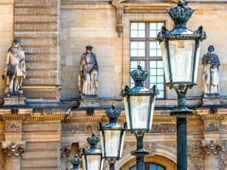 Rompecabezas «Lanterns at the Louvre»