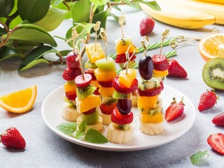 Jigsaw Puzzle «Fruit on skewers»