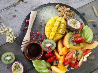 Jigsaw Puzzle «Fruit on a plate»