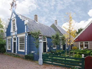 Jigsaw Puzzle «Dutch house»