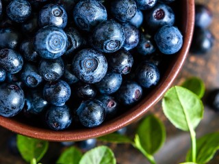 Quebra-cabeça «Blueberries in a bowl»