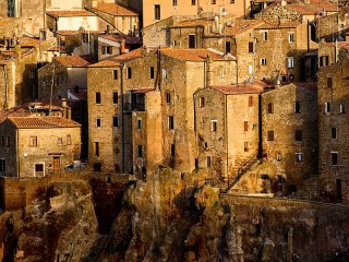 Jigsaw Puzzle «A city in Tuscany»