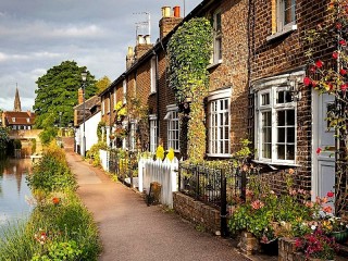 Jigsaw Puzzle «Town in England»
