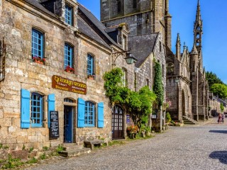 Quebra-cabeça «Town in Brittany»