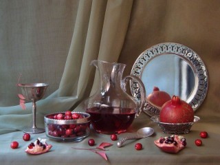 Jigsaw Puzzle «Pomegranate and cranberry»