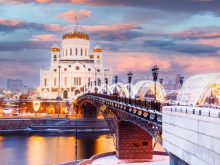 Jigsaw Puzzle «Temple in front of the bridge»