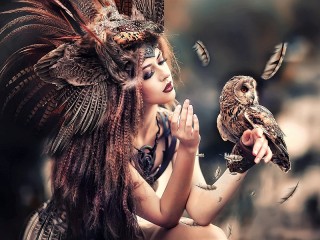 Jigsaw Puzzle «Indian woman with owl»