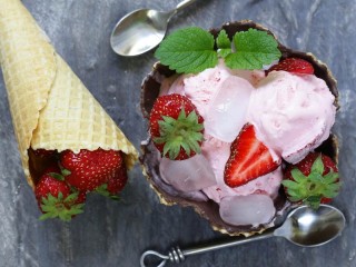 Rompecabezas «Strawberries and ice cream»