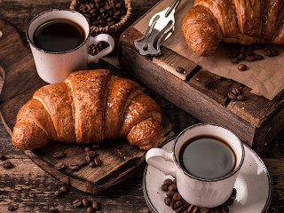 Jigsaw Puzzle «Coffee and croissants»