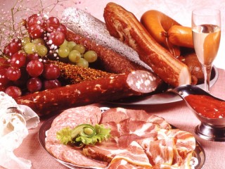 Jigsaw Puzzle «Sausages with grapes»