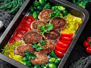 Пазл «Meatballs with vegetables»