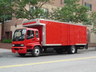 Пазл «красный грузовик»