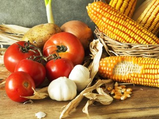 Zagadka «Corn with vegetables»
