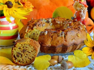 Пазл «Easter cake and acorns»