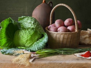Jigsaw Puzzle «Jug and vegetables»