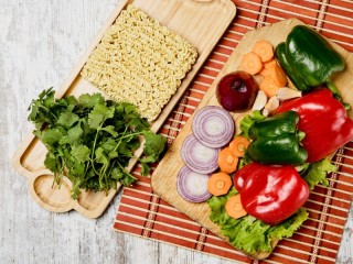 Jigsaw Puzzle «Noodles with vegetables»