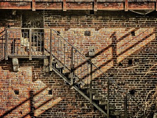 Jigsaw Puzzle «Stairs and shadow»