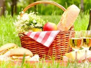 Слагалица «summer picnic»