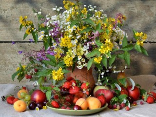 Пазл «Summer bouquet and fruits»