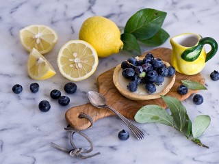 Puzzle «Lemons and blueberries»