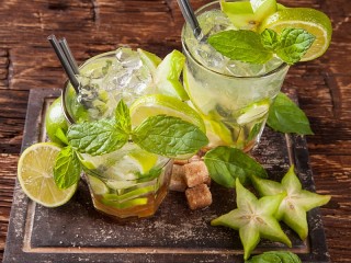 Jigsaw Puzzle «Lime cocktail»