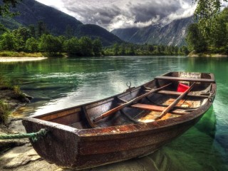 Puzzle «Boat on the pier»