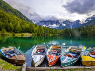 Пазл «Лодки на горном озере»