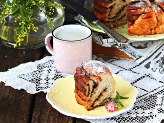 Пазл «Poppy seed roll with milk»