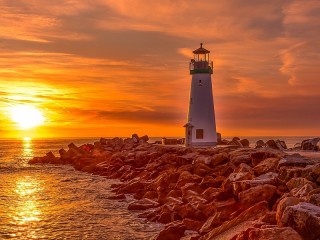 Puzzle «Lighthouse in California»