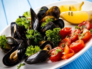 Quebra-cabeça «Mussels with vegetables»