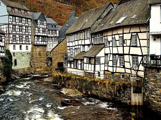 Slagalica «Monschau Germany»