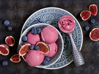 Jigsaw Puzzle «Ice cream and figs»